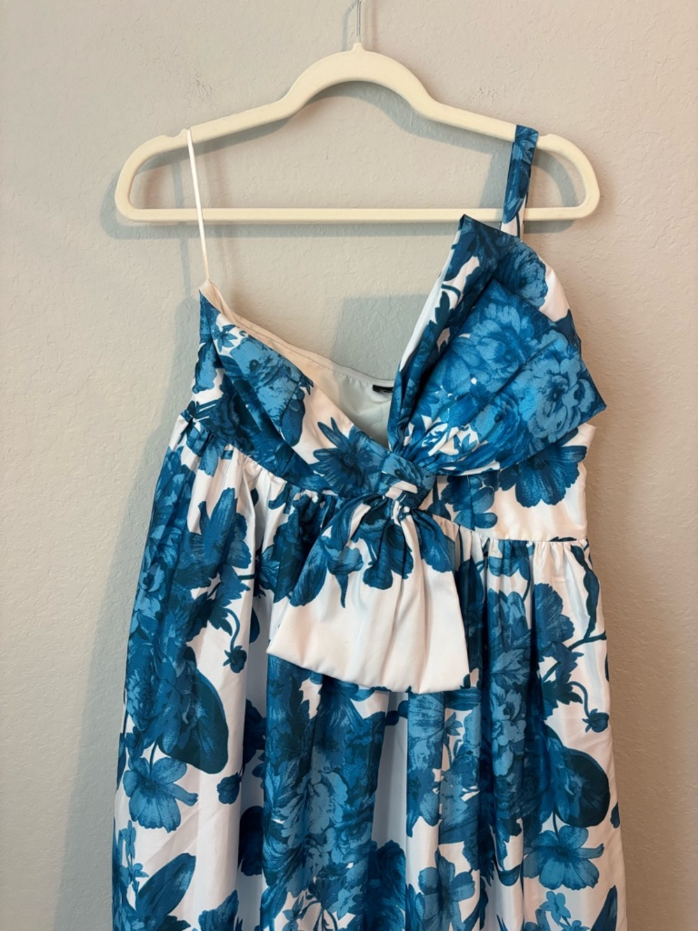 Anthropologie Atsu Sally One-Shoulder Blue Floral Midi Dress with Bow - Picture 5 of 10